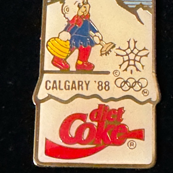 Diet coke Pin set #3 1988 Calgary Winter Olympics 5 pins in case w/ Box #KID 940 - Picture 6 of 8